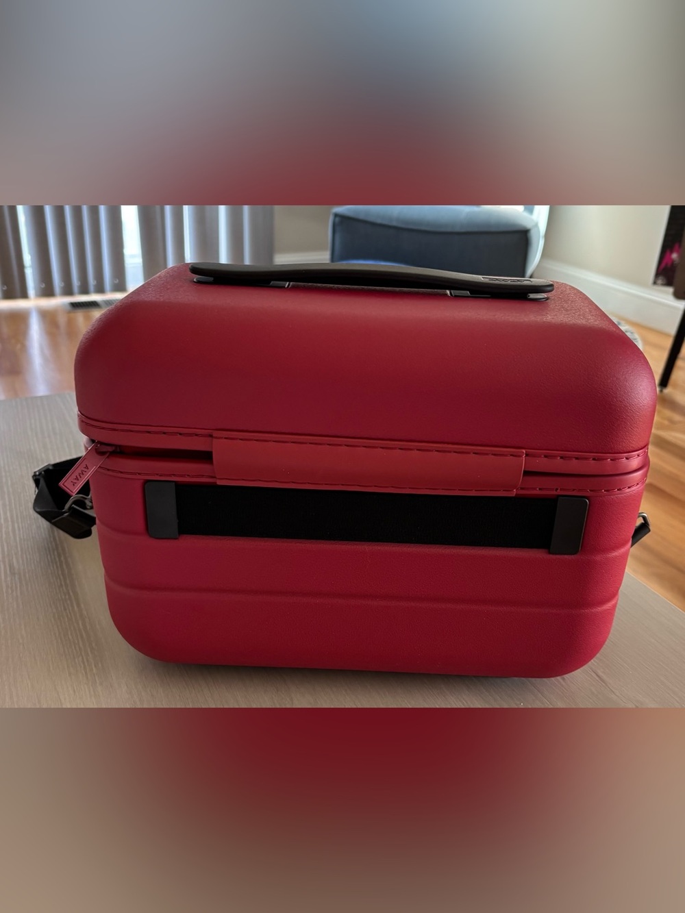Away Red Train Case with Black Strap - Picture 4 of 8